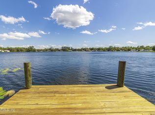 112 VIOLET Circle, Interlachen, FL 32148