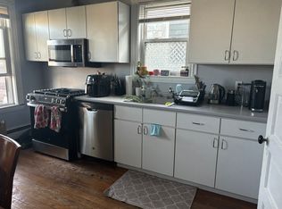 699 E 7th St APT 3A, Boston, MA 02127