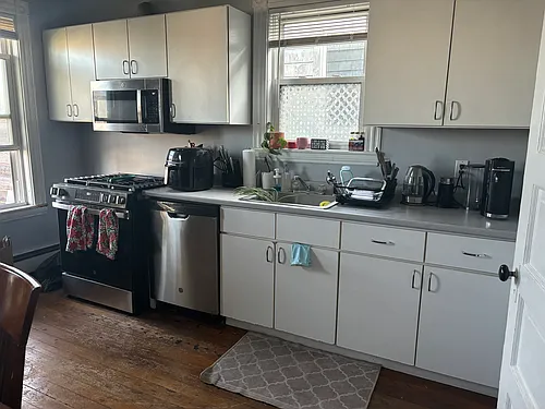 699 E 7th St #3A Photo 1