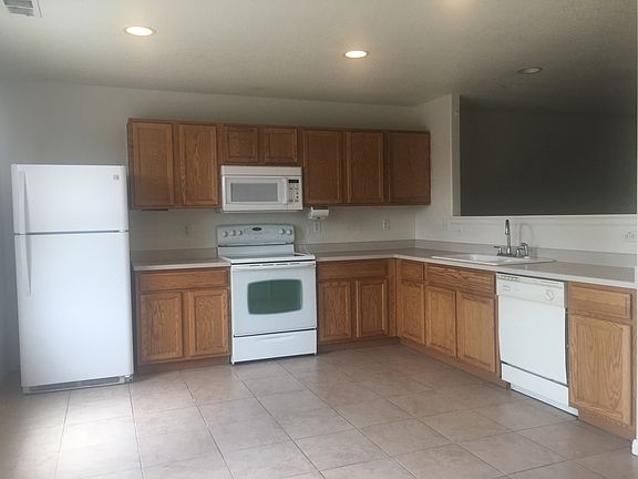 Kitchen/Breakfast nook