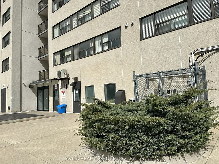 2900 Battleford Rd #210 — Photo 46