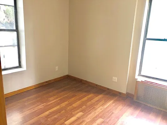 Rented by RBM Brokerage | media 8