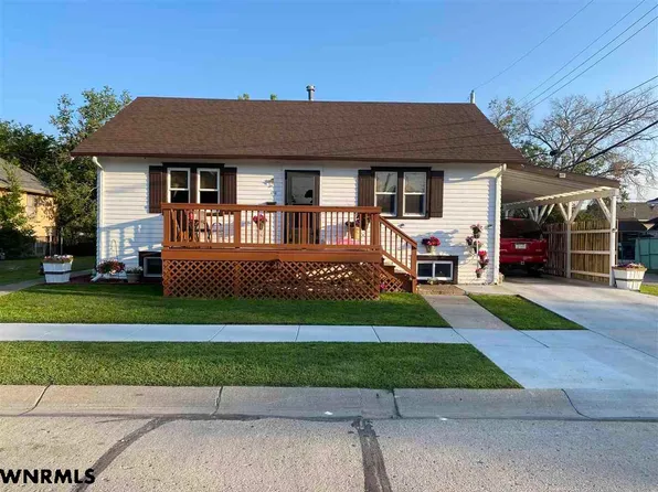 418 E 14th St, Scottsbluff, NE 69361
