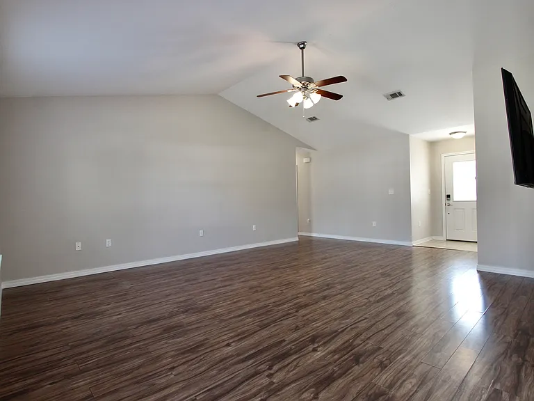 3151 Forrest Ave — Photo 12