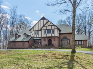 46 Twinbrooks Trl, Chester, NJ 07930
