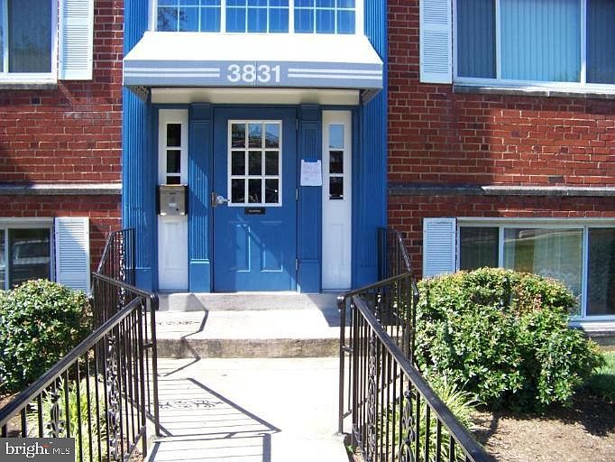 1st image of 3831 Hamilton St #F-102