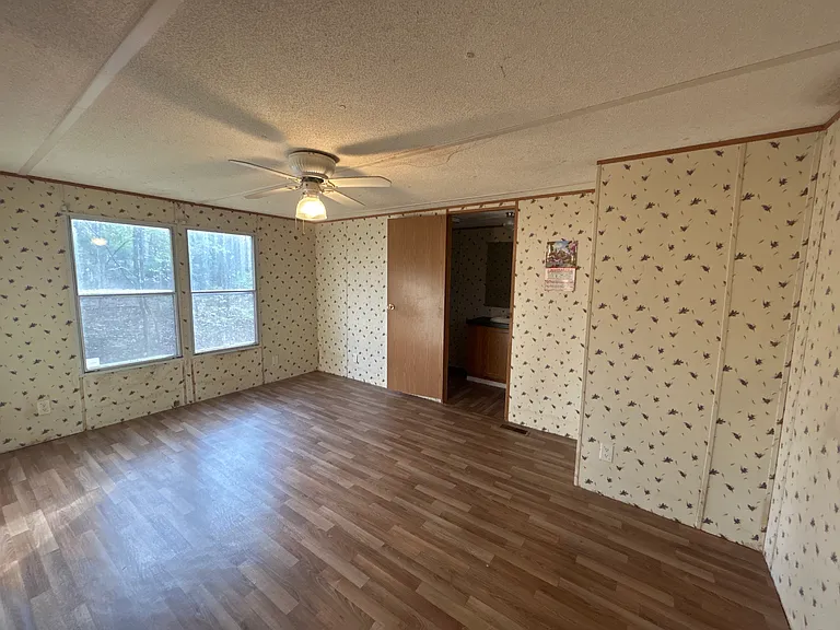 1834 Hylander Dr — Photo 9