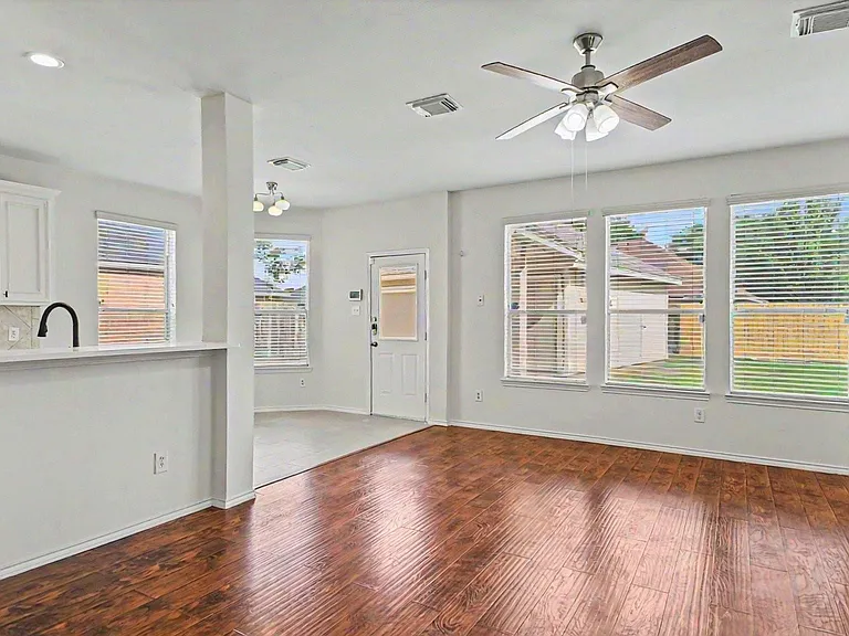 2615 Atwood Glen Ln — Photo 6