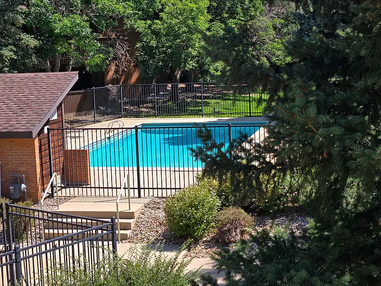595 Manhattan Dr #203 — Photo 32