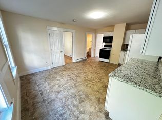 2 Florida Rd APT 1, Maynard, MA 01754