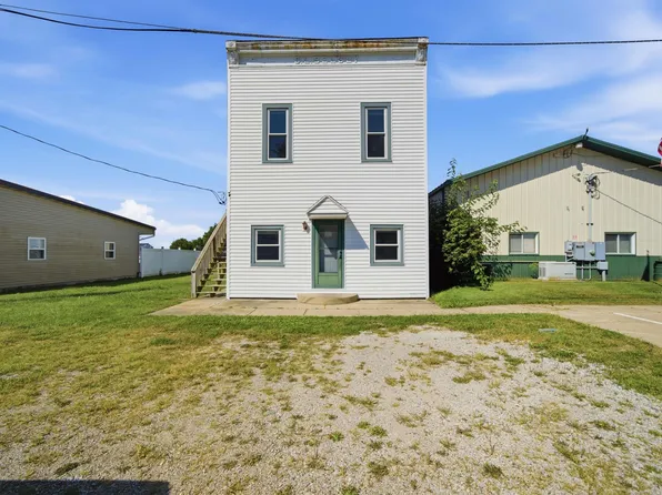 102 S Main St, Deer Creek, IL 61733