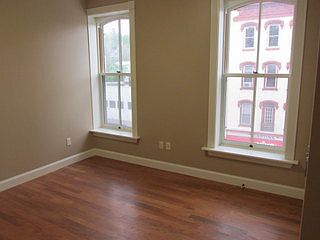 5th image of 104 N Aurora St #10453130