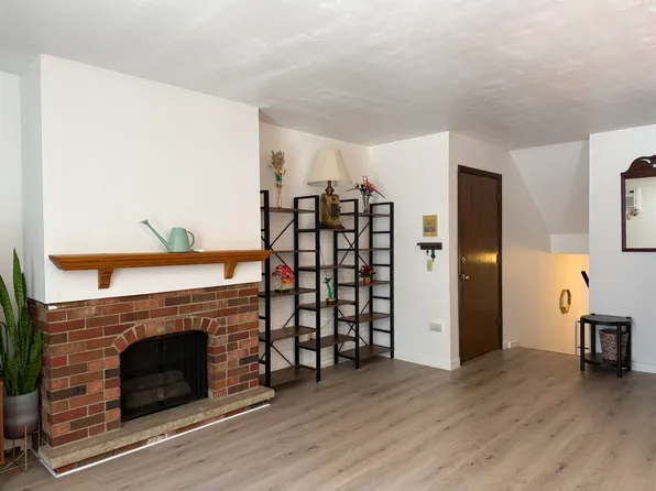 6239 Charing Cross Ln #2-B, Middleton, WI 53562