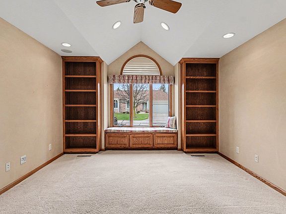 4th image of 5629 Firethorne Dr