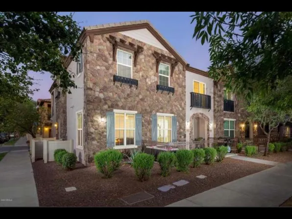 2726 S Equestrian Dr Unit 101, Gilbert, AZ 85295