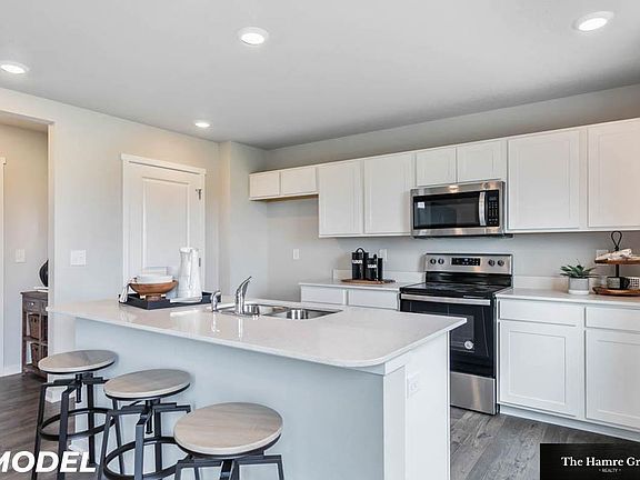3rd image of 4505 Leawood Dr