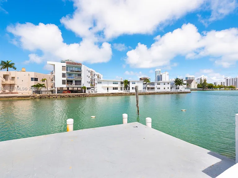 6941 Bay Dr #B3 — Photo 15