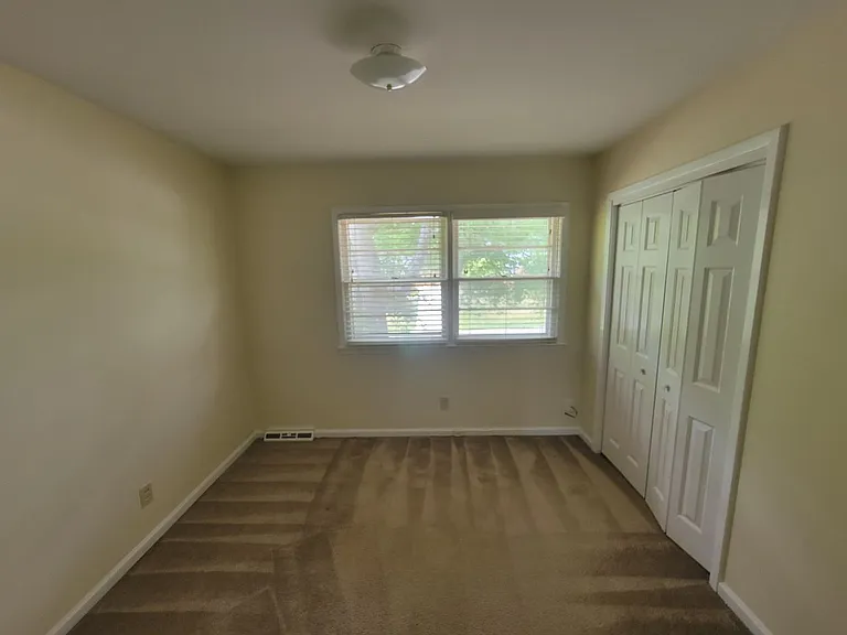 3023 Robin Hood Dr — Photo 6