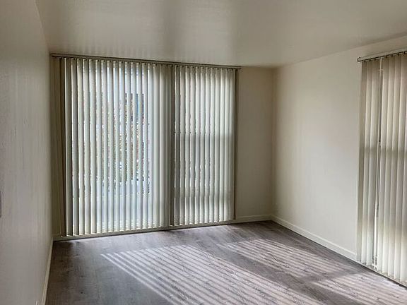 4th image of 2255 Hearst Ave Unit 40