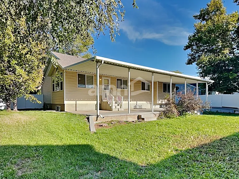 1190 S Inverness Dr — Photo 25
