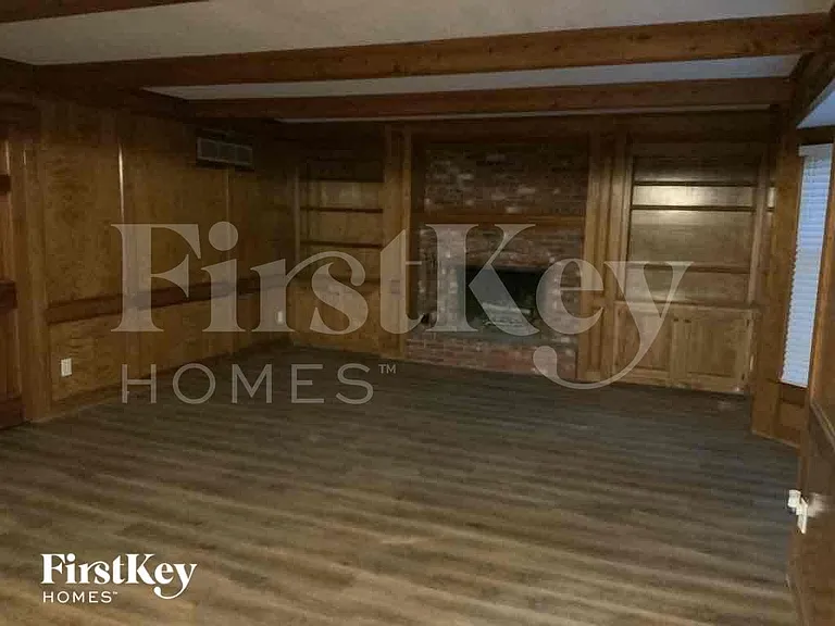 10130 Bond St — Photo 4