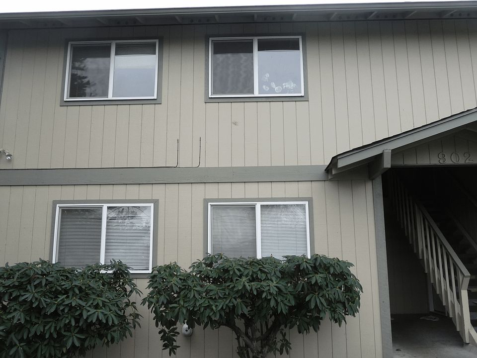 1st image of 902 10th Ave SE