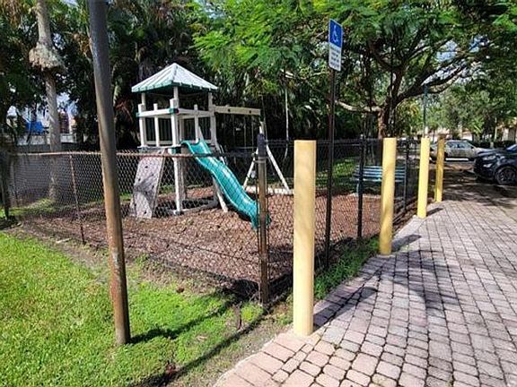 3rd image of 6633 Hidden Cove Dr #2
