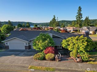 3693 Edwards Dr, Gig Harbor, WA 98335