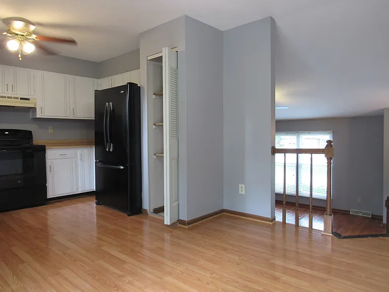 696 Cottonwood Dr — Photo 7