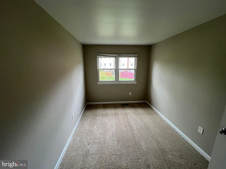14808 Ensor Ct — Photo 8