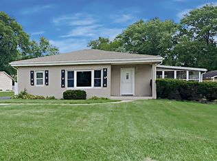 6713 Clarendon Hills Rd, Darien, IL 60561