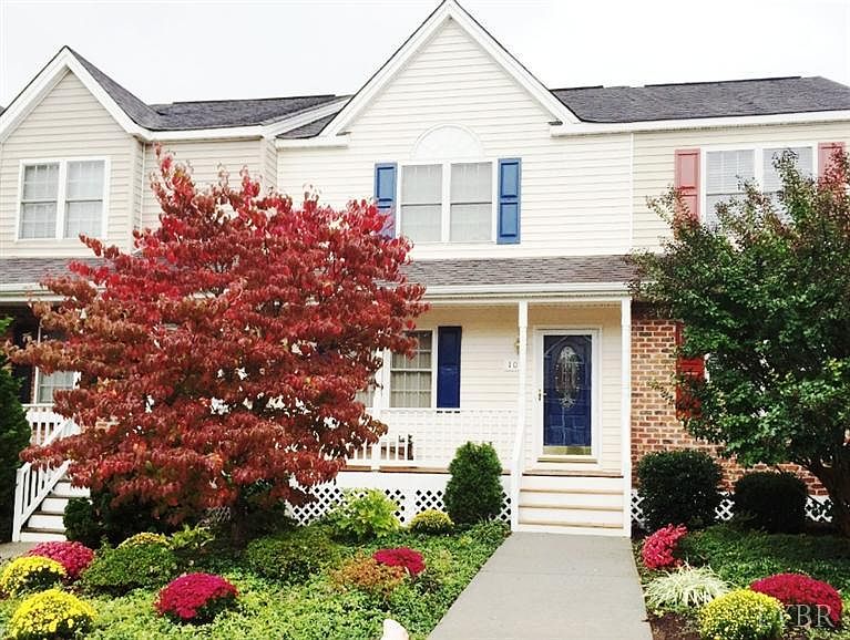 1st image of 105 Wexview Ln