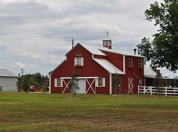 2nd image of 1710 Harper Ln