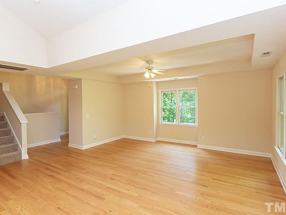 2nd image of 106 Mullin Ct