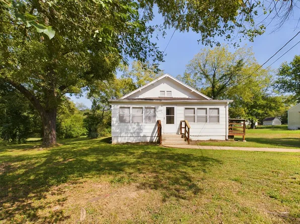 1020 Sycamore Ave. Avenue, Cabool, MO 65689