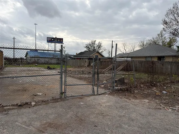 4006 Cedar Hill Ln, Houston, TX 77093