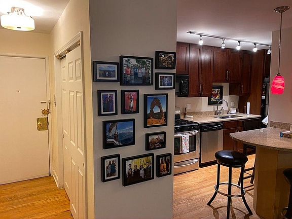 2nd image of 505 W Melrose St APT 208