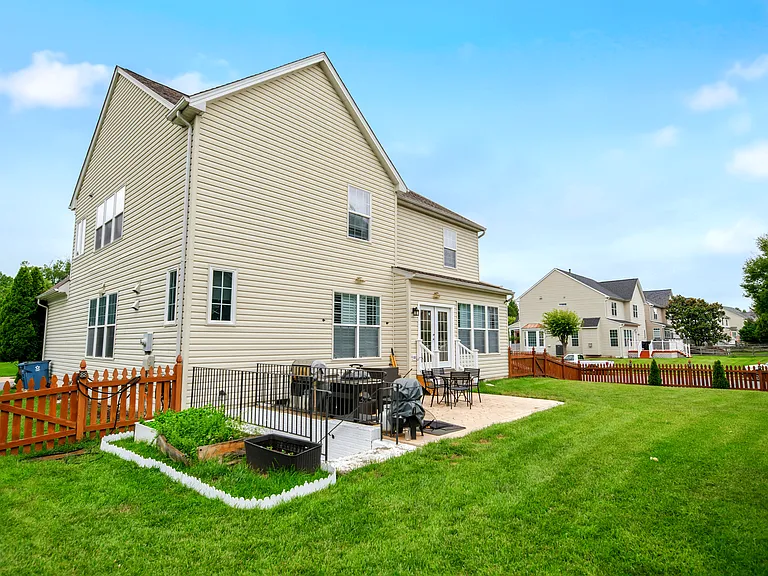 12506 Erroll Ln — Photo 2
