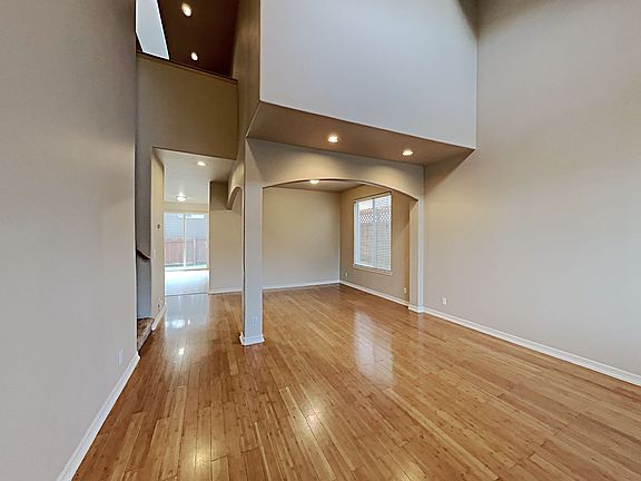 5th image of 2726 153rd St SW