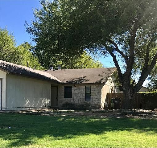 1st image of 1103 Country Aire Dr #B