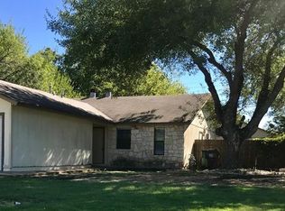 1103 Country Aire Dr #B, Round Rock, TX 78664