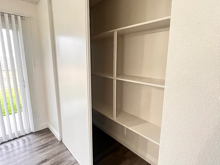 WIllowbrook Apartments — Photo 15