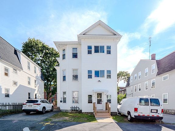 3rd image of 12 Ives St