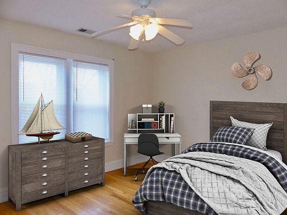 4th image of 6325 N Rockwell St APT 3S