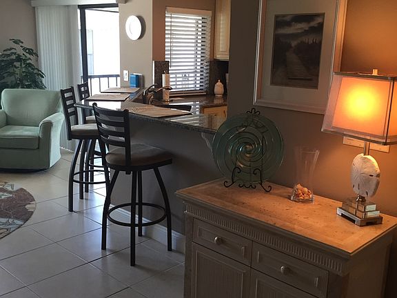 4th image of 13411 Gateway Dr APT 225