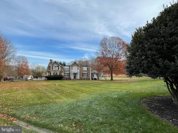 101 Stan Fey Dr, Upper Marlboro, MD 20774