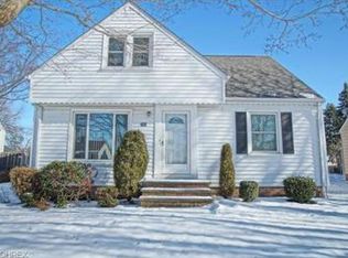 703 Dickerson Rd, Willowick, OH 44095