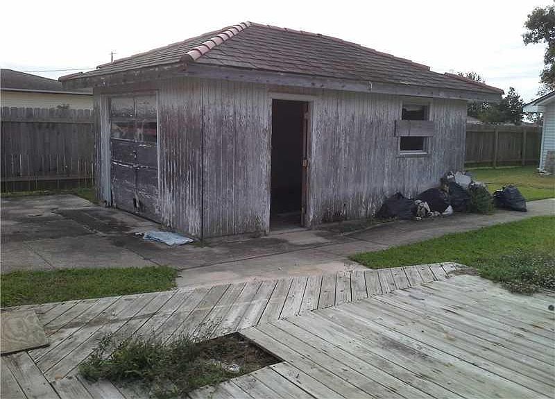 2nd image of 3404 Delille St