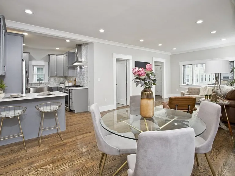 10 Grant St #1 — Photo 1