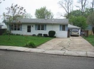 45 Aspen Ln, Carpentersville, IL